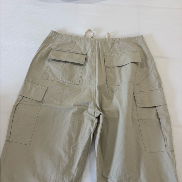 Lioness Cargo Pants - Picture 3 of 3